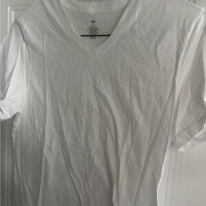 dip White V-Neck Tee